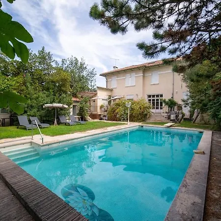 Tout Equipes Climatises Piscine Et Jardin Marsella